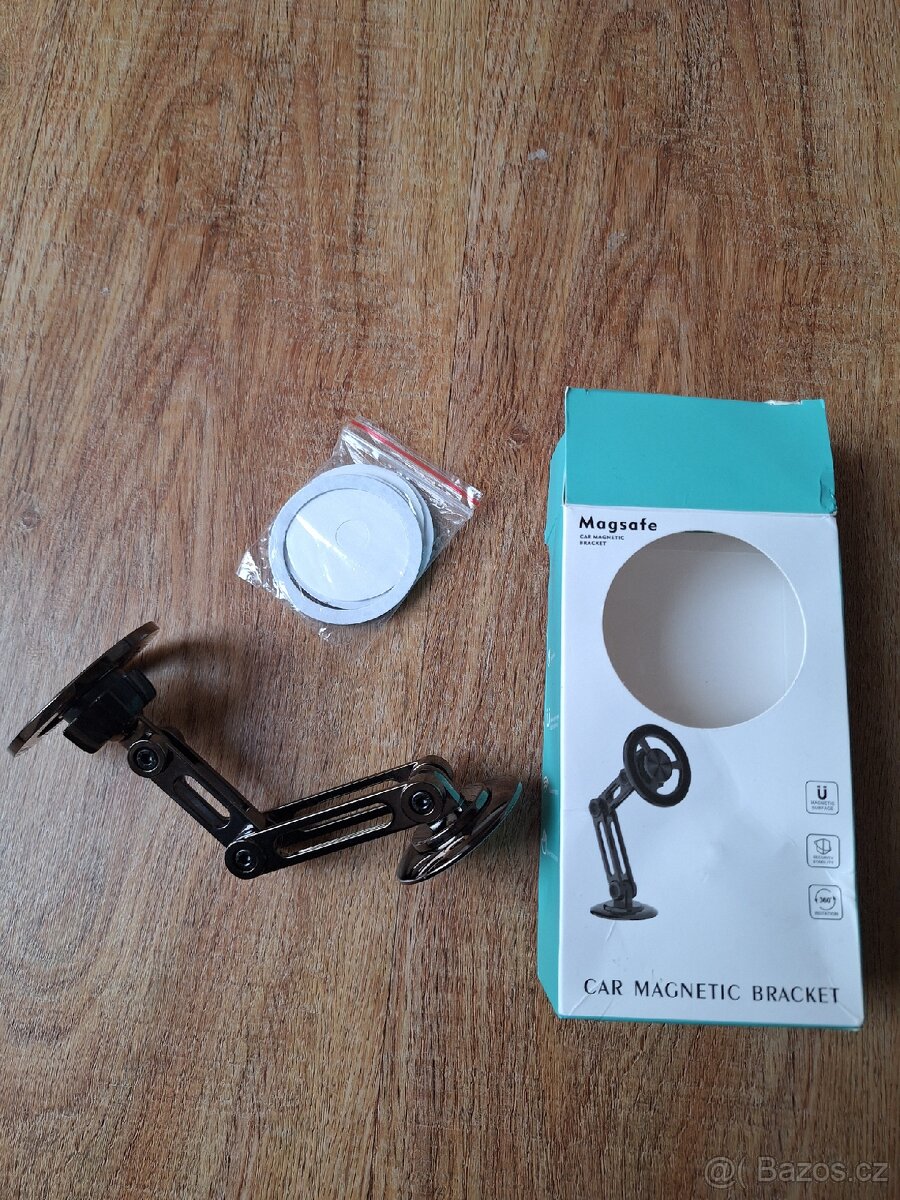 Magnetický držák na mobil