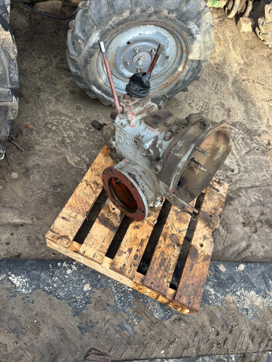 MT8 TZ4K14 náhradní díly