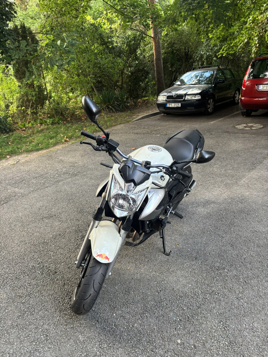 Yamaha XJ6 2009