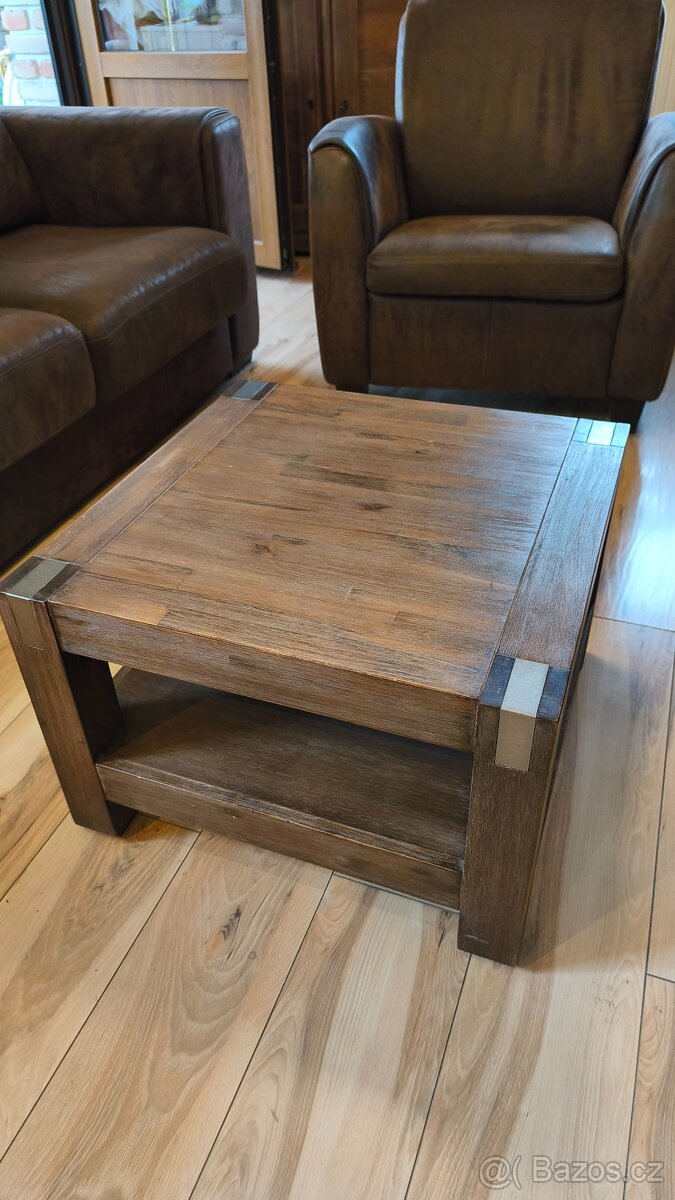 Konferenční stolek