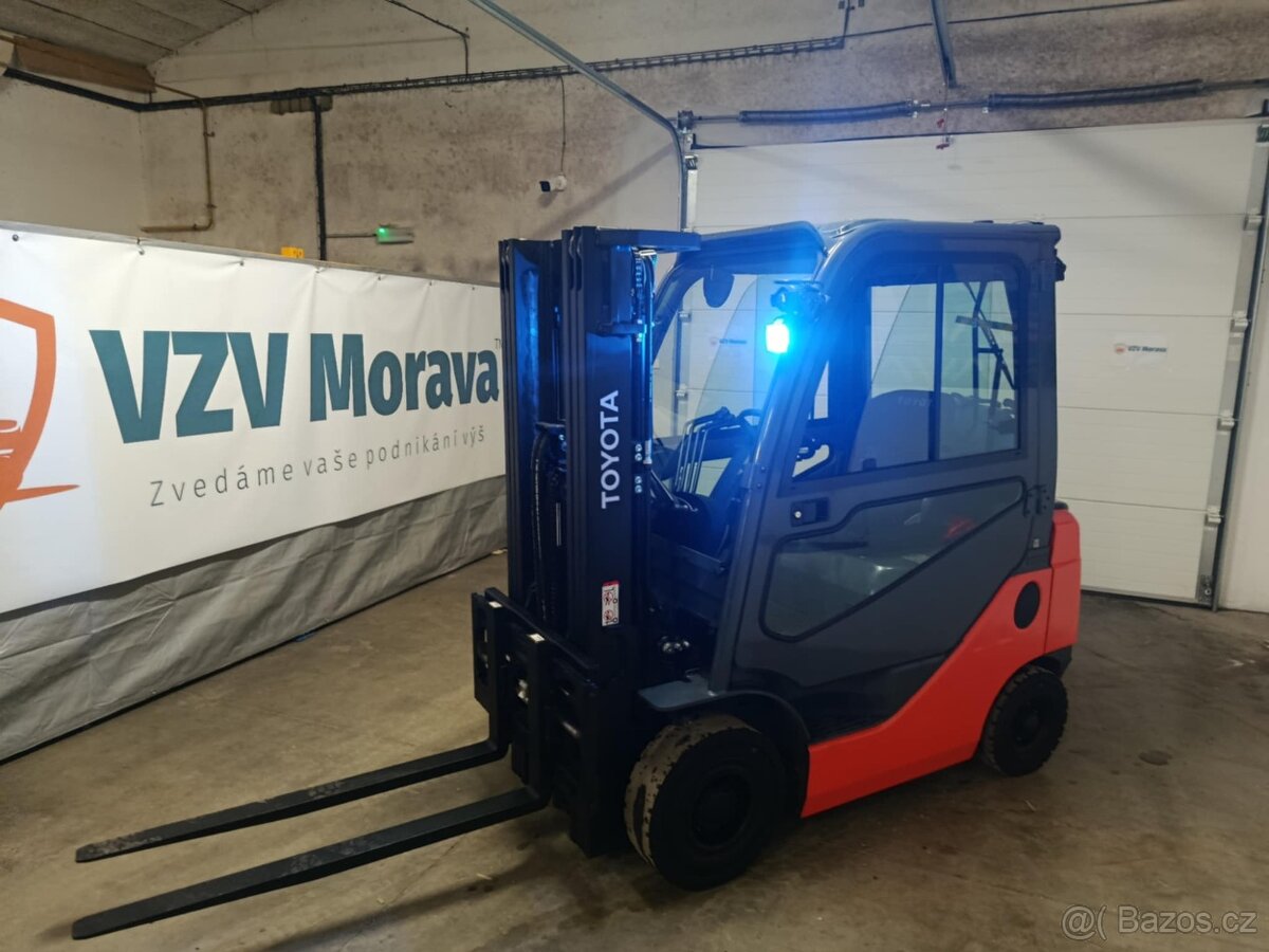 Vysokozdvižný vozík Toyota 02-8FGF18