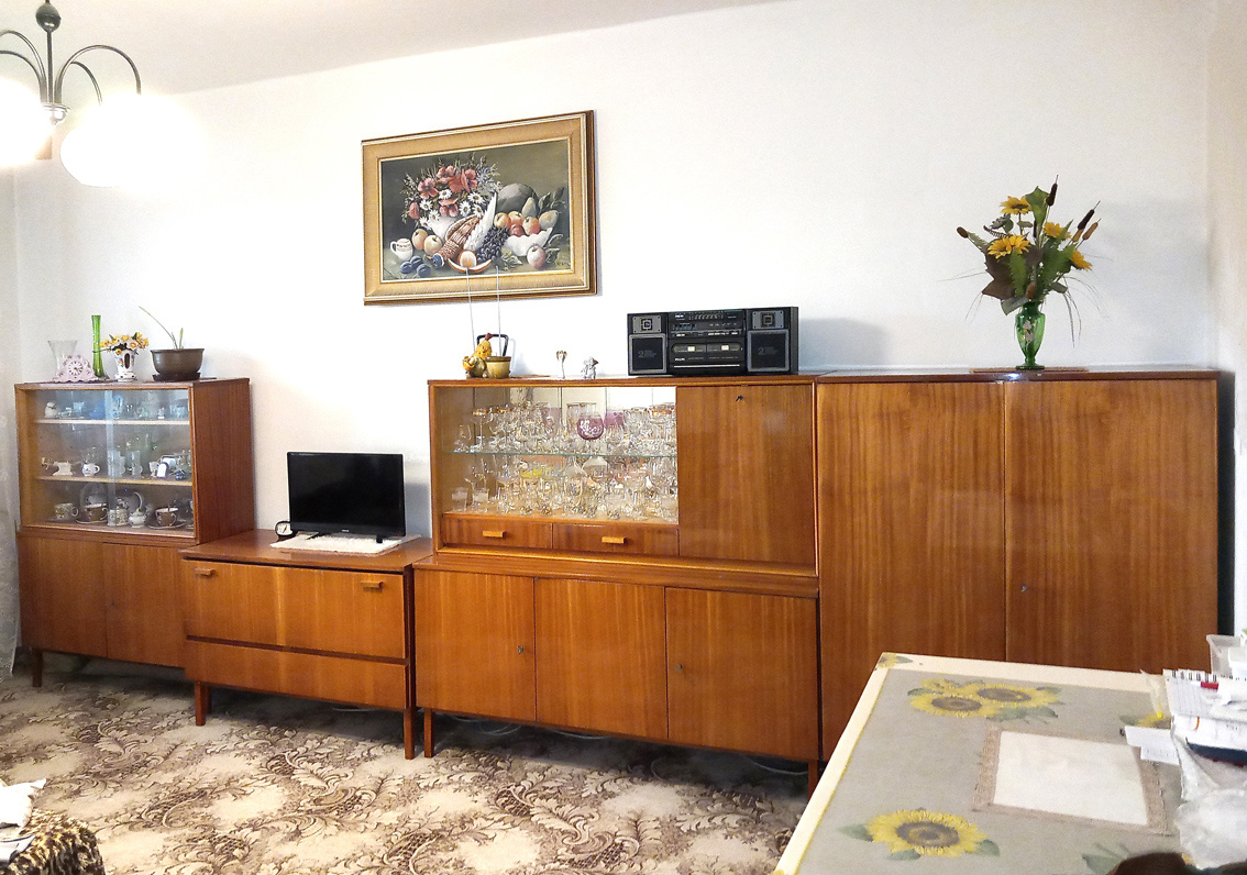 RETRO obývací stěna + příslušenství k obýváku