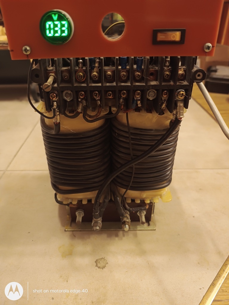 síťový transformátor 230 V / 3 kVA