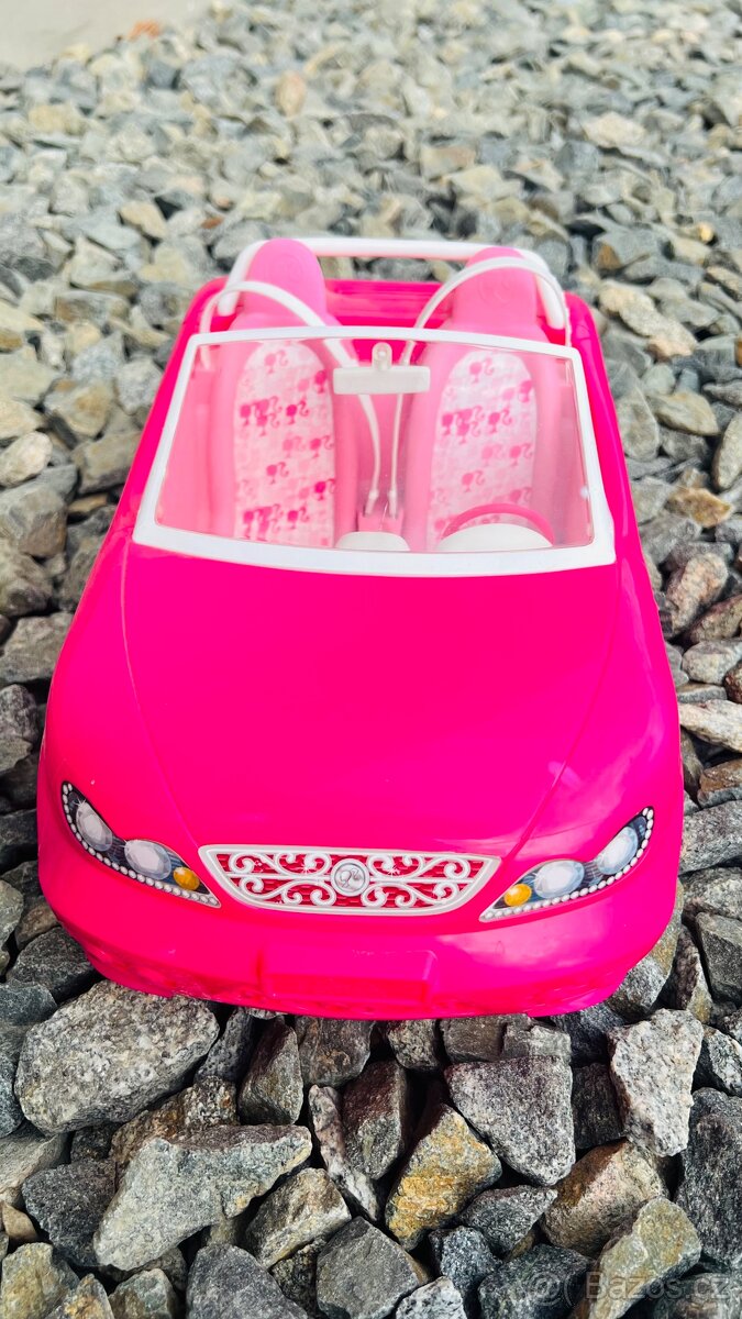Auto pro Barbie