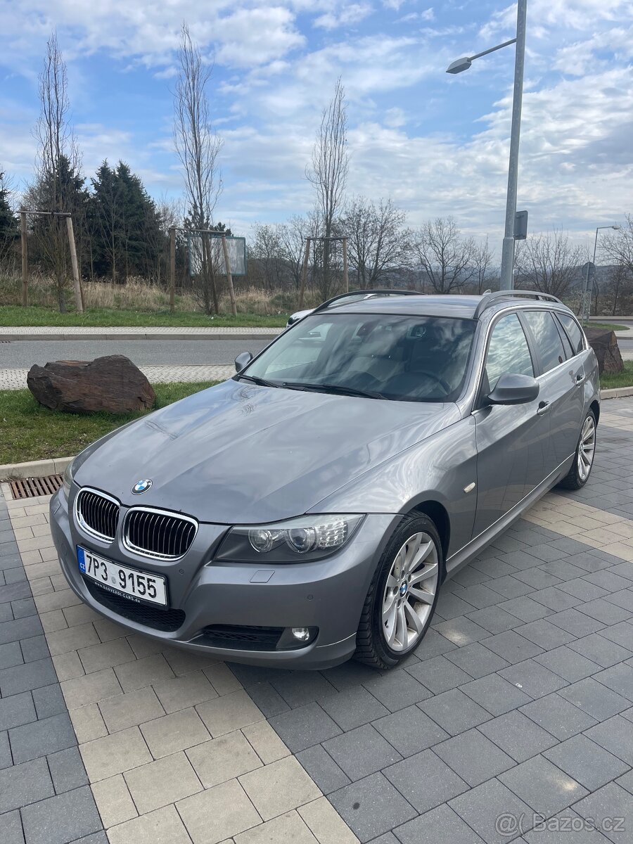 BMW 330D X-DRIVE 180KW MANUÁL