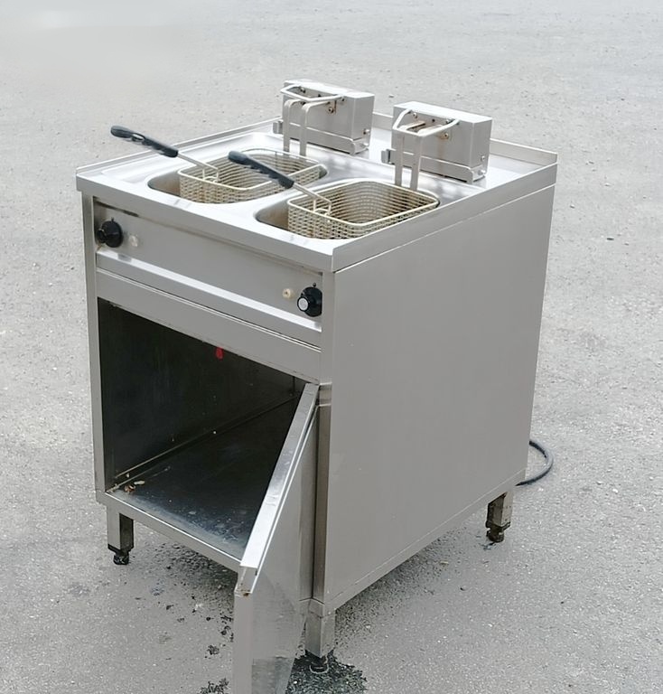 Fritéza s podestavbou s výpustí gastro A