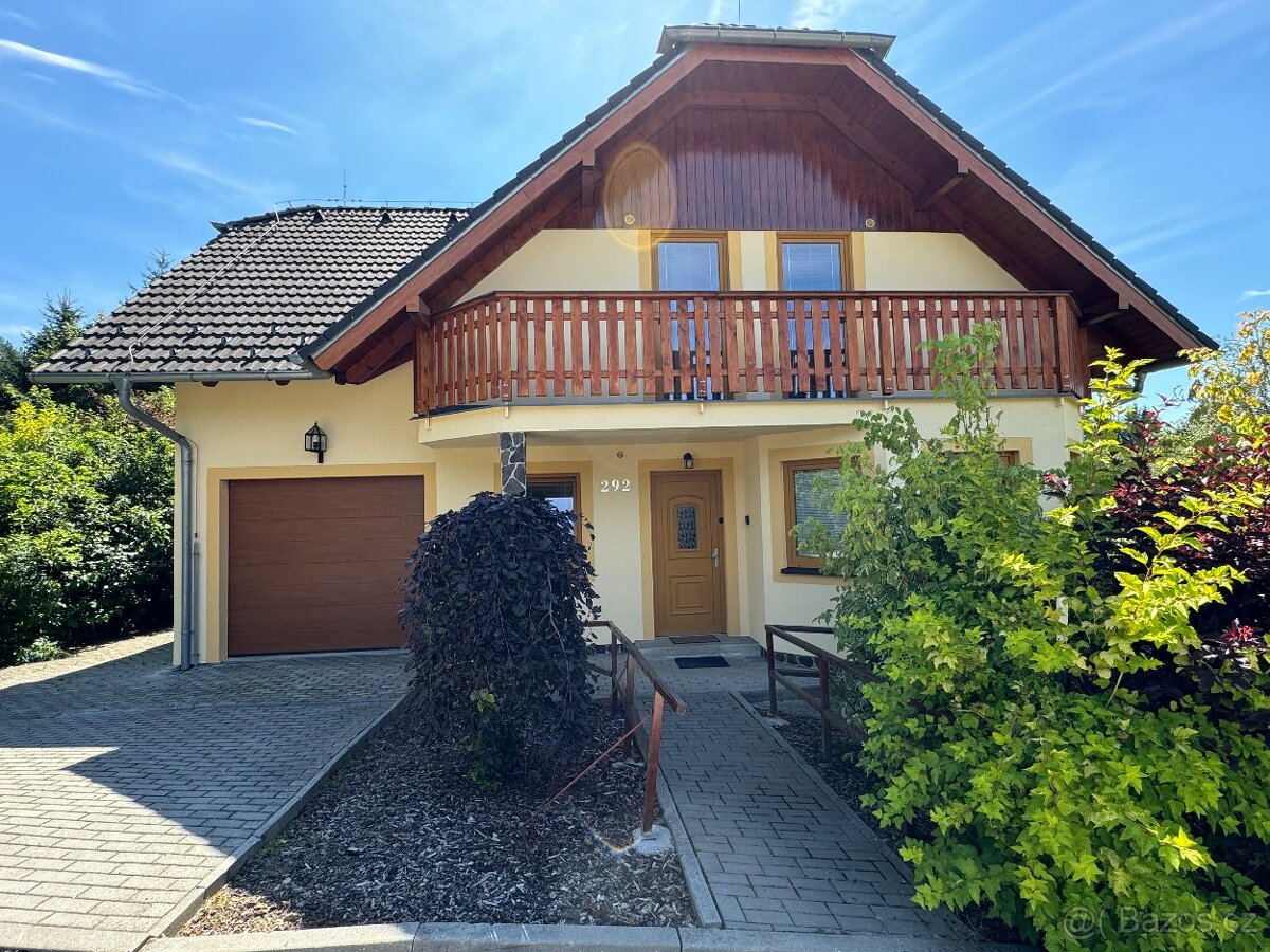 Prodej rodinného domu ,pozemek 957 m²,6kk,Lipno nad Vltavou