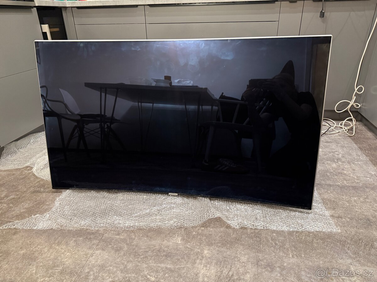 Samsung 55” (138 cm) 4K Zakřivená SUHD Smart TV