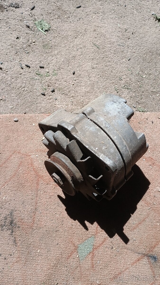 Alternátor škoda 120