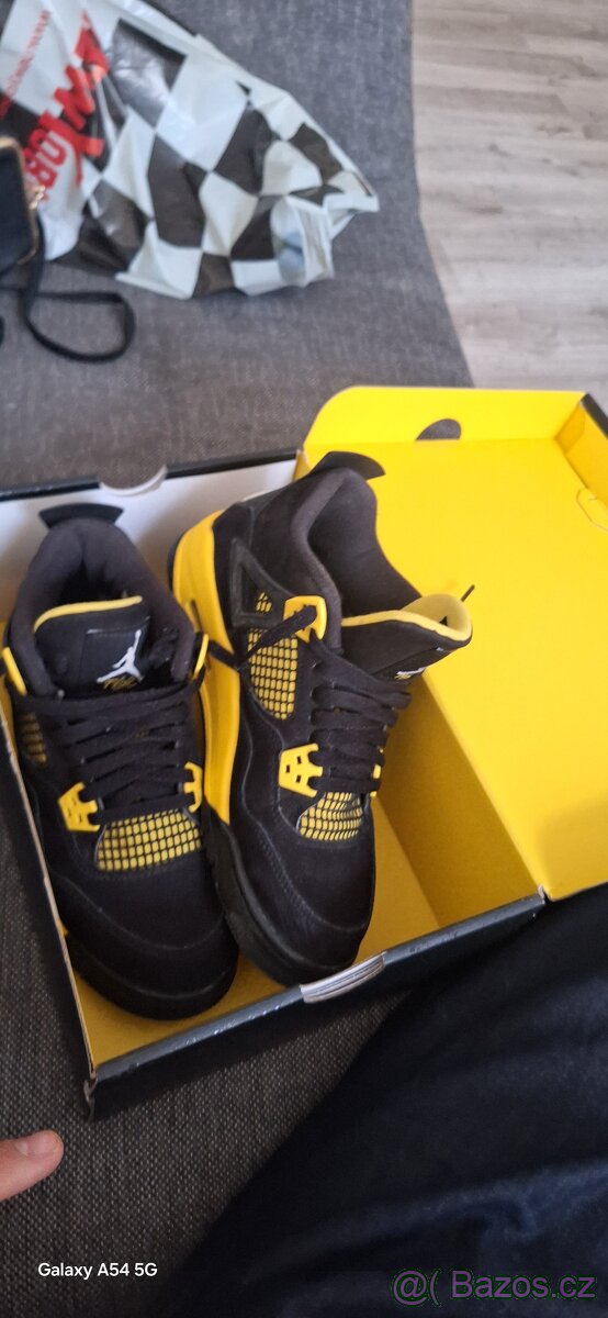 Jordan 4