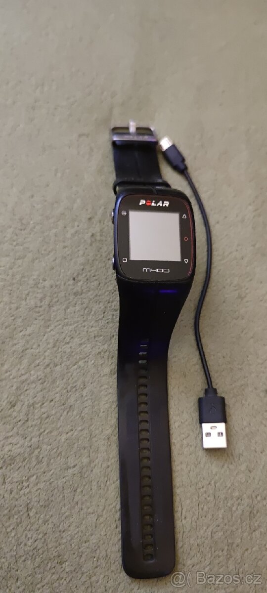 Sportovní pánské hodinky POLAR m400 gps