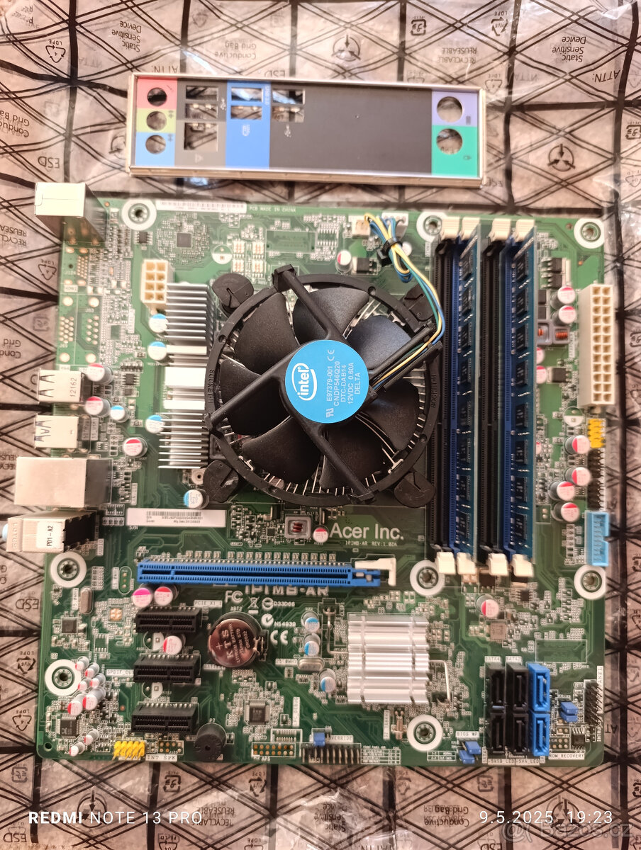 ACER Z77 + XEON I3-1240 (8 VLÁKEN) + 16GB RAM
