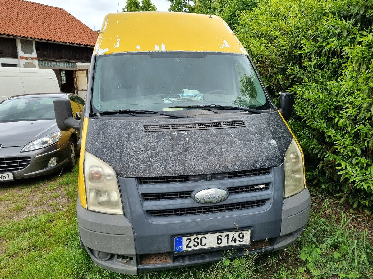 Ford Transit 2.2 TDCi skříň, vysoká střecha – 2007, tažné