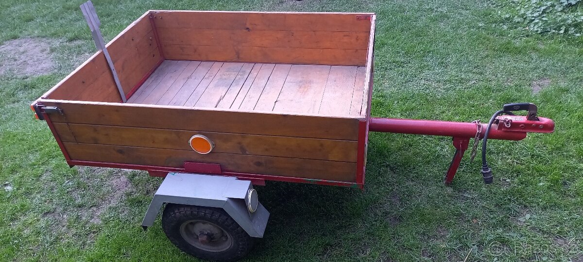 Vozík za auto