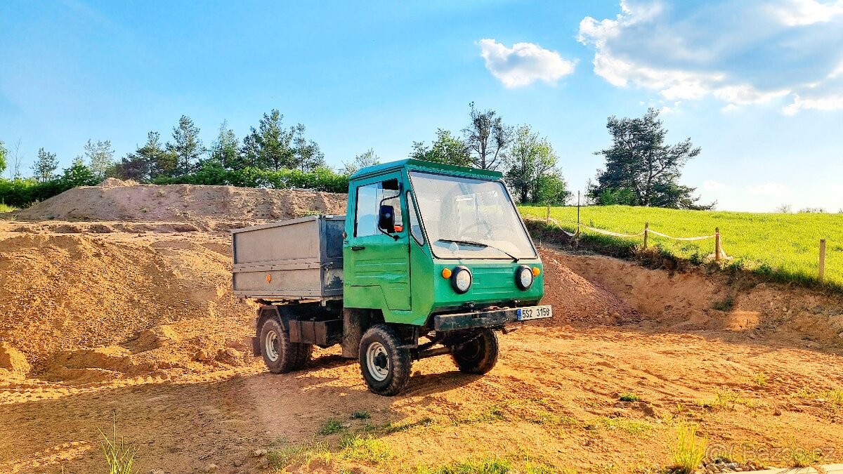 Multicar M25 Třístranný sklápěč