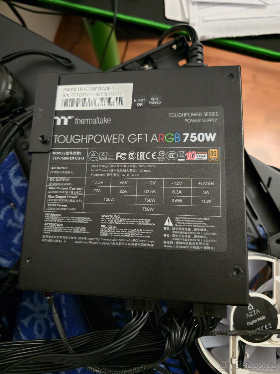 Thermaltake gf1 argb zdroj 750w gold, modularni