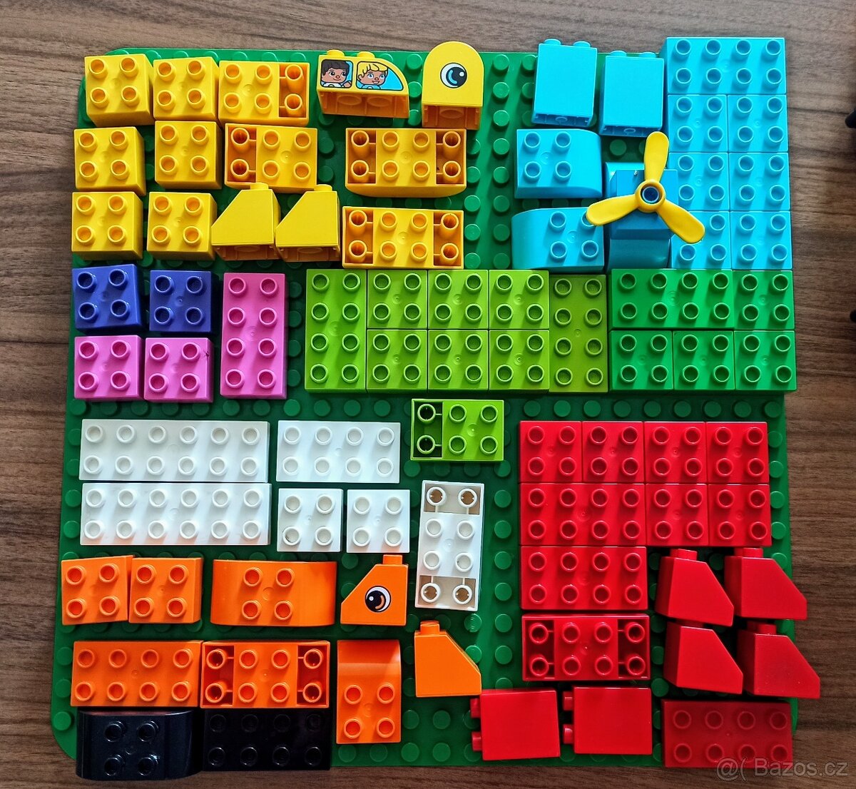 Lego duplo deska 38x38 + základní sada na stavění