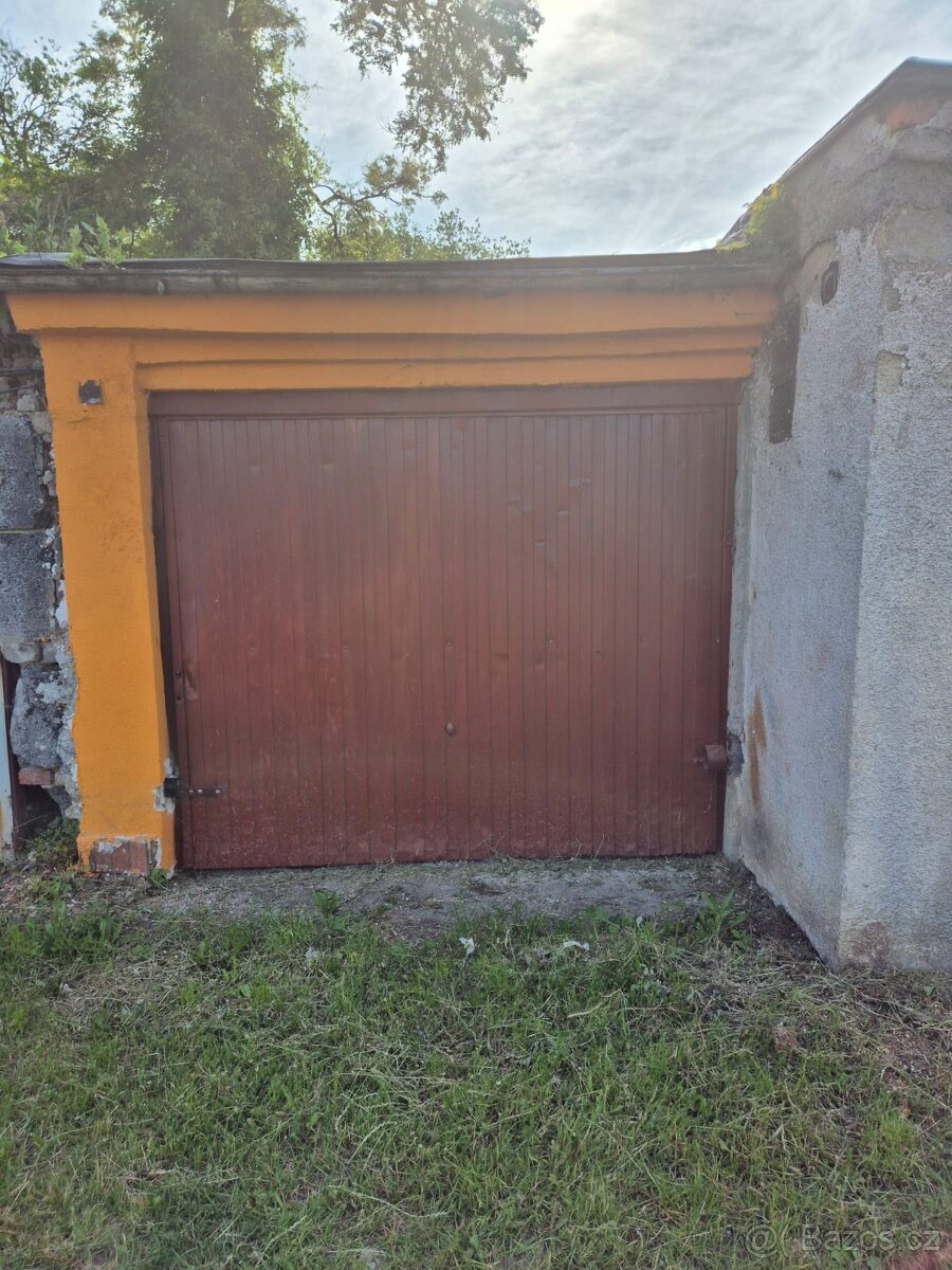Pronajmu rekonstruovanou garáž