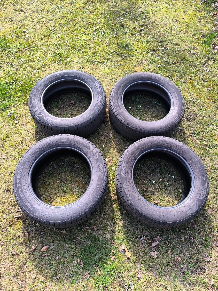 225/60/17 nokian