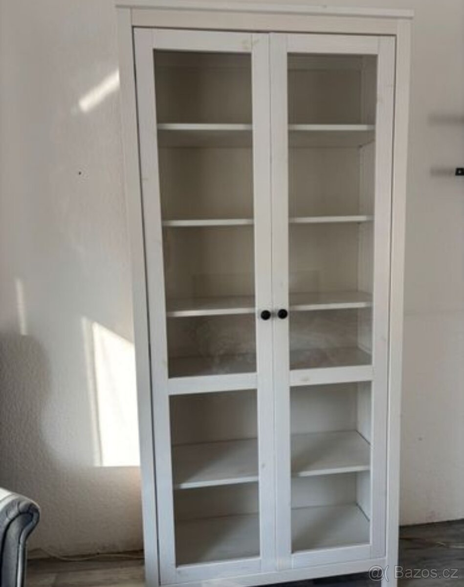 VITRÍNA IKEA HEMNES