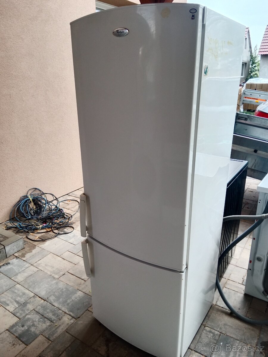 Lednice s mrazakem Vhirpool