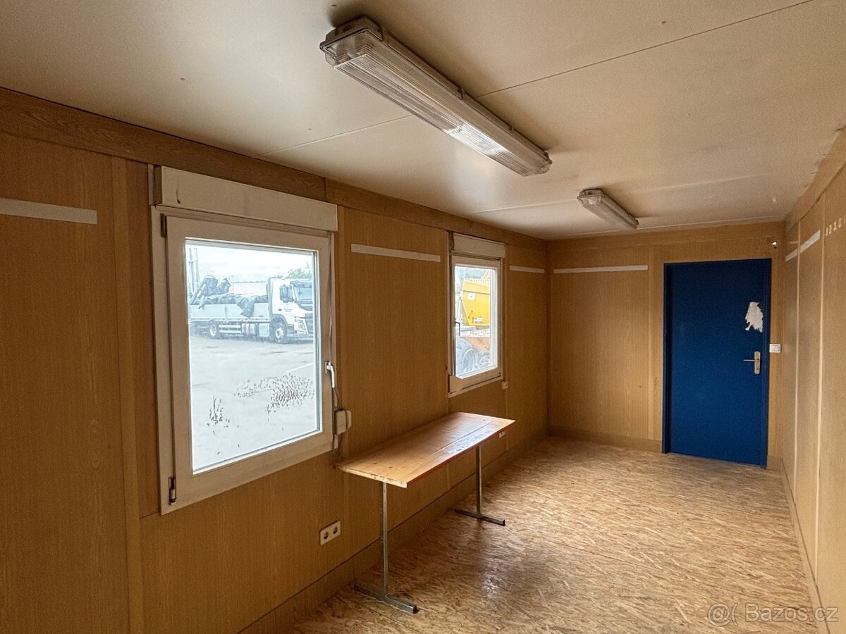 Kancelářský kontejner Containex / 2x okno na dlouhé straně