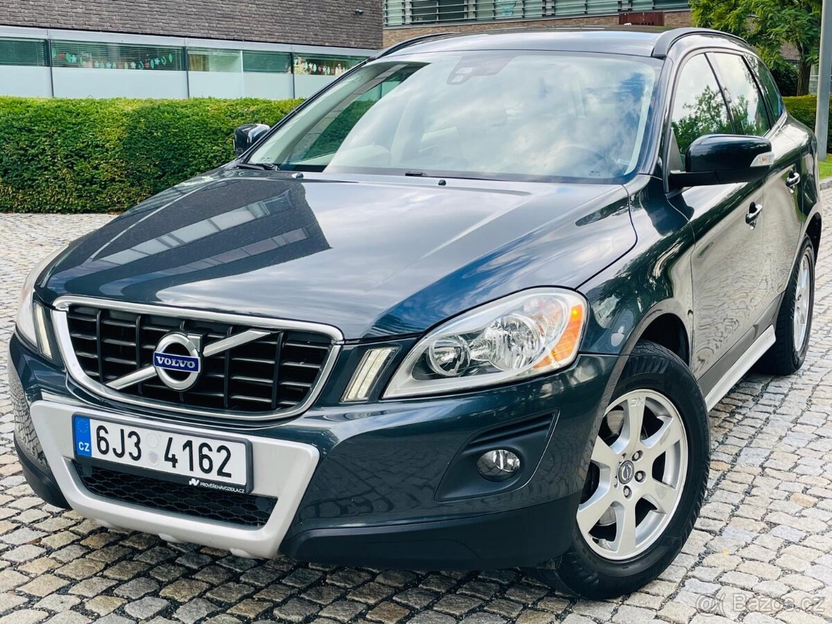 Volvo XC60 2.4D 5VÁLEC 4x4 120KW MANUÁL BEZ KOROZE