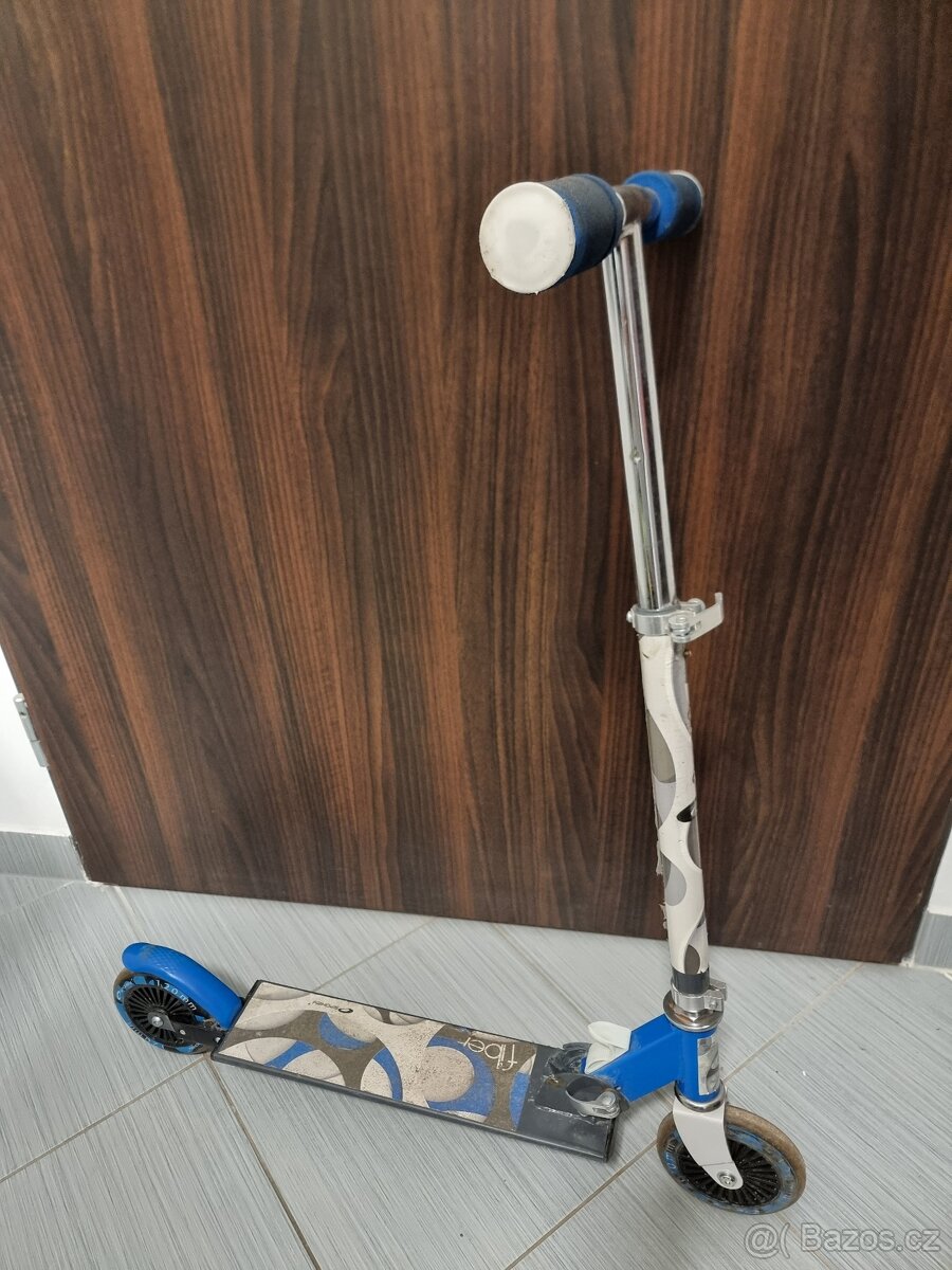 Dětská skládací koloběžka
