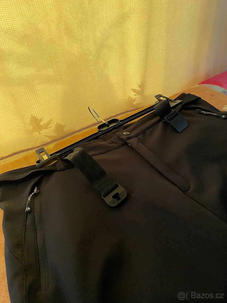 Prodám softšelové pánské kalhoty.