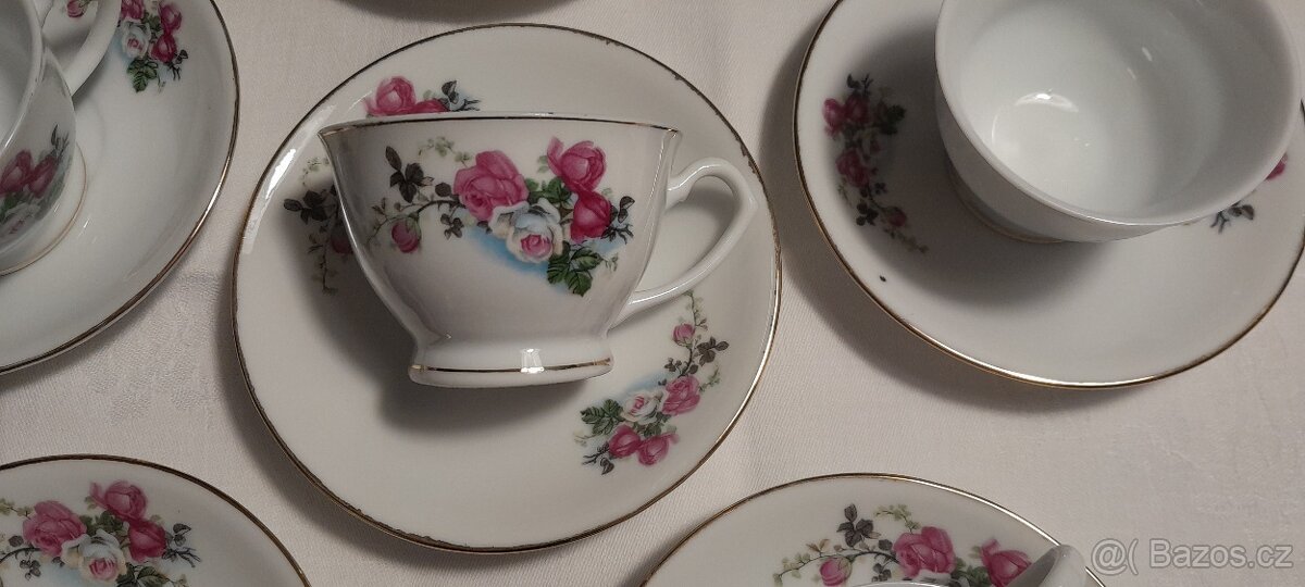 Moka kávový set - šest šálků s podšálky