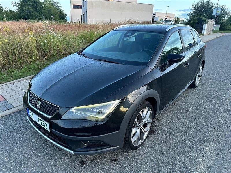 Seat Leon X-perience 2.0 TDI DSG 135kW 4x4 ACC FULLED
