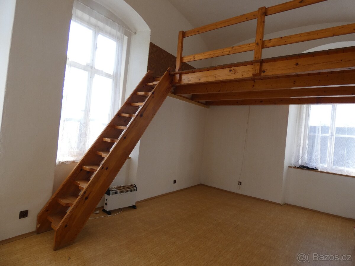 Pronájem bytu 1+1, Jaroměř