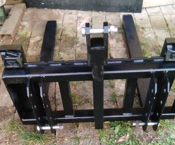 Vidle za traktor paletovaci transportni