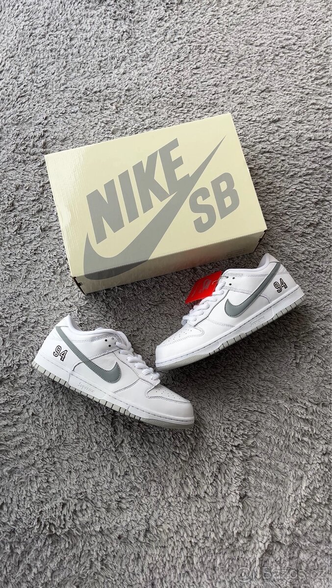 Nike SB Dunk Low Supreme 94 Metallic Silver