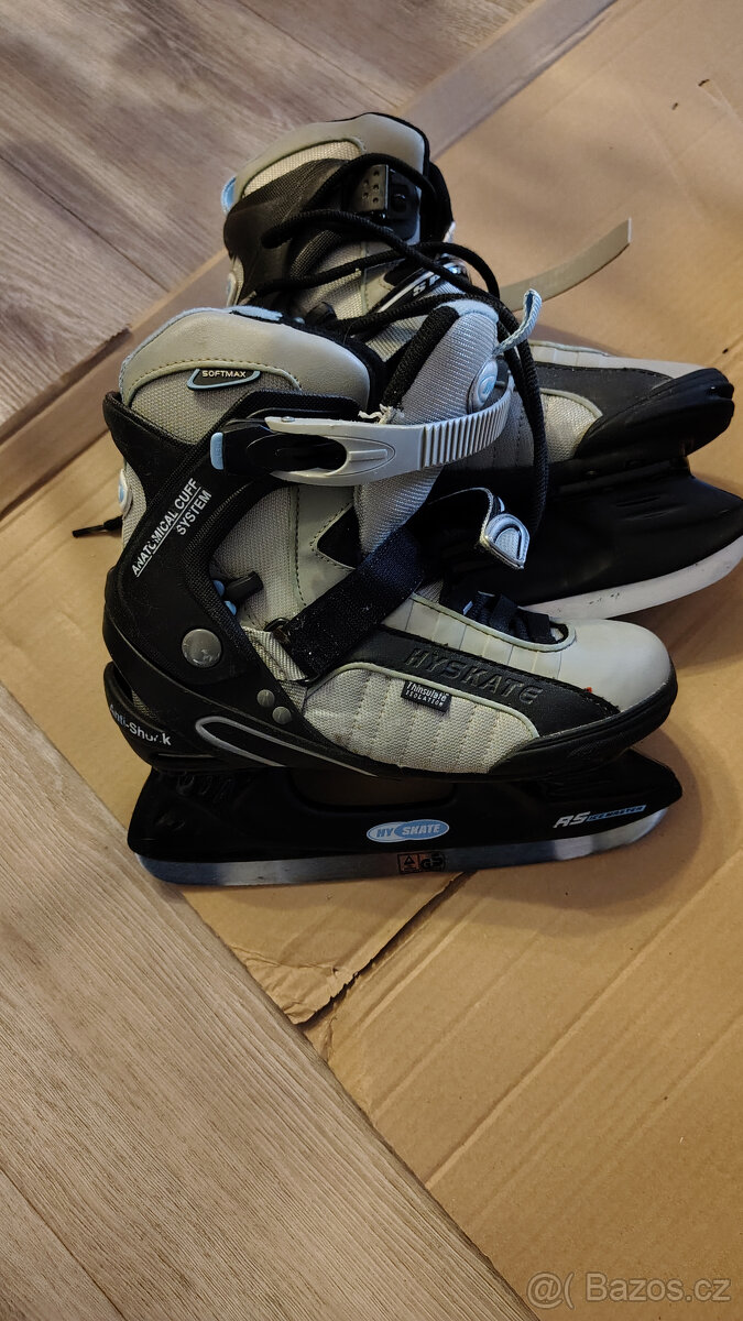 Prodám dětské brusle 38