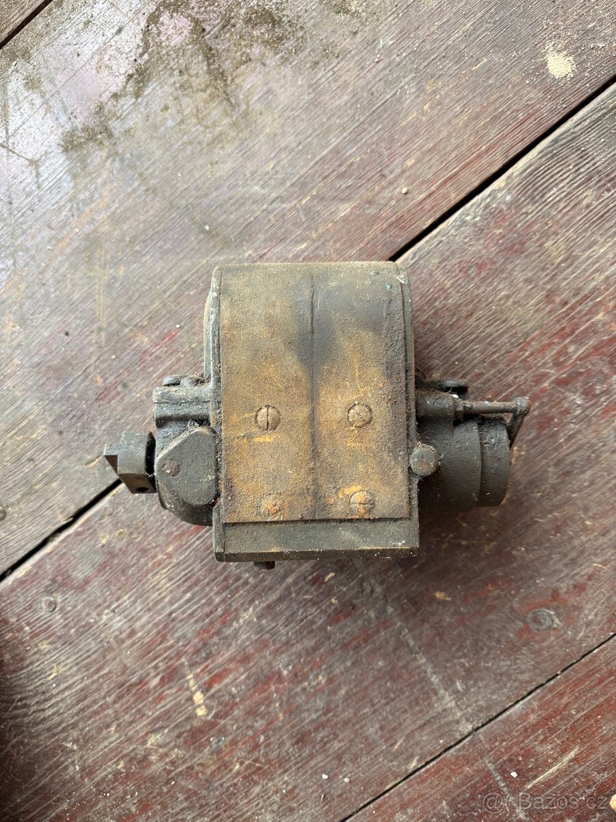 Staré Dynamo - auto/moto