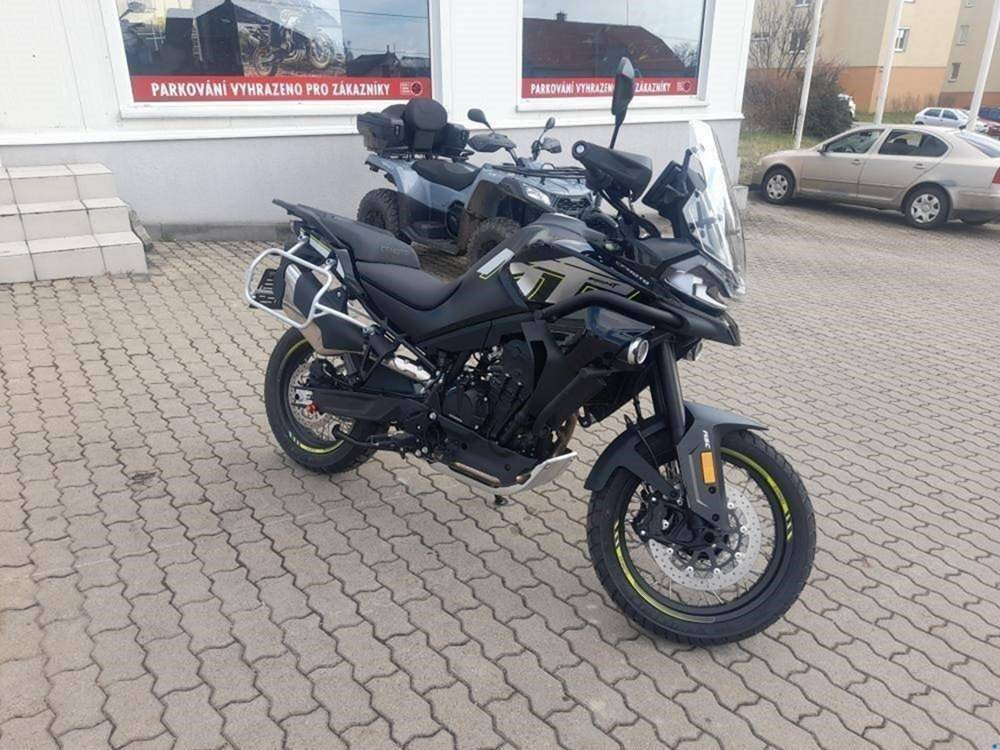 CFMOTO 800MT Explore