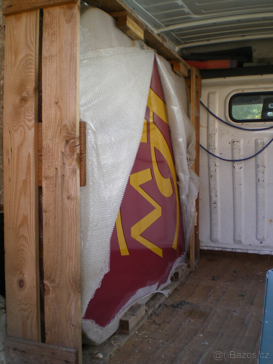 Velikou svítící reklamu 200 x 150 cm - i výměnou