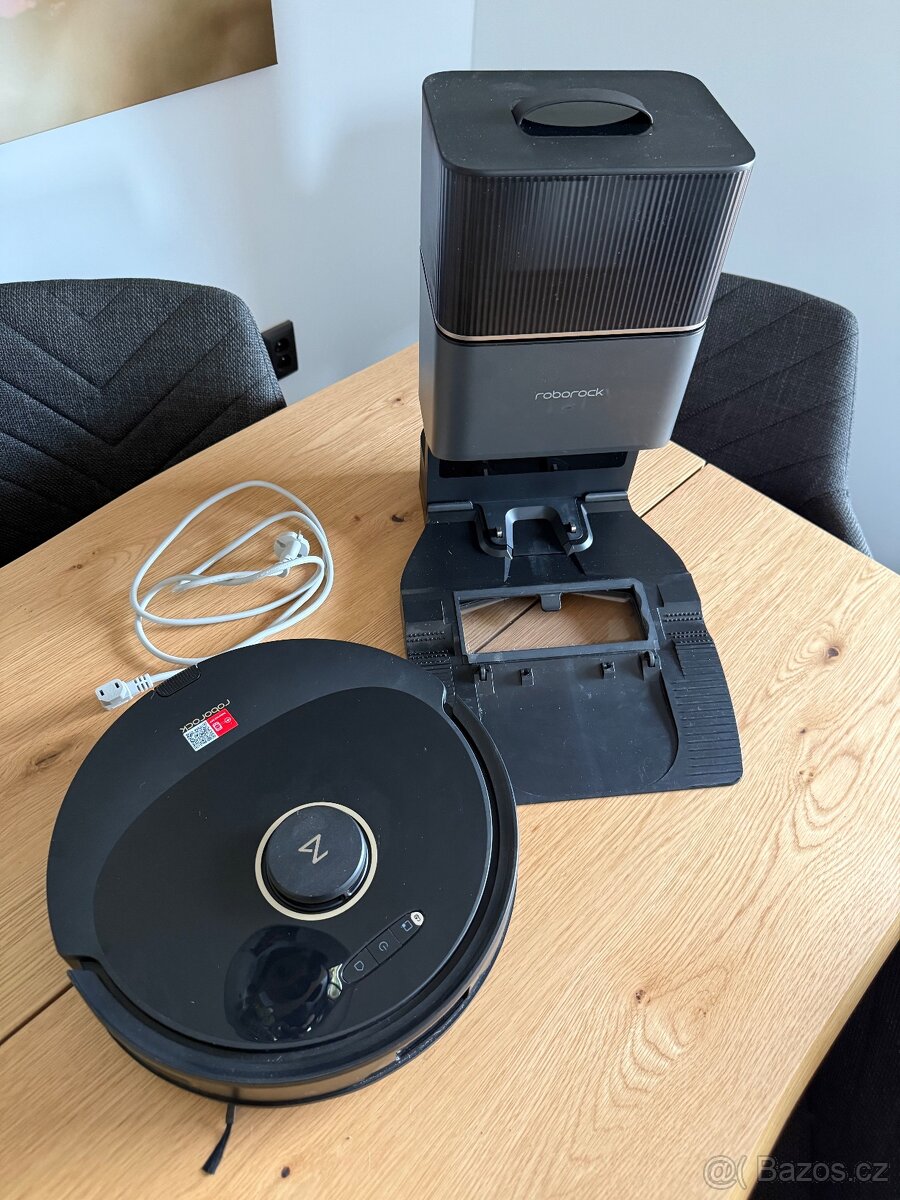 Roborock Q8 Max+ Černý robotický vysavač