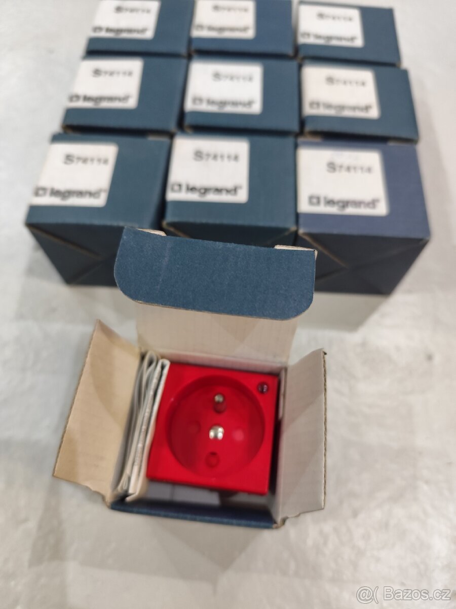 Přepěťové zásuvky