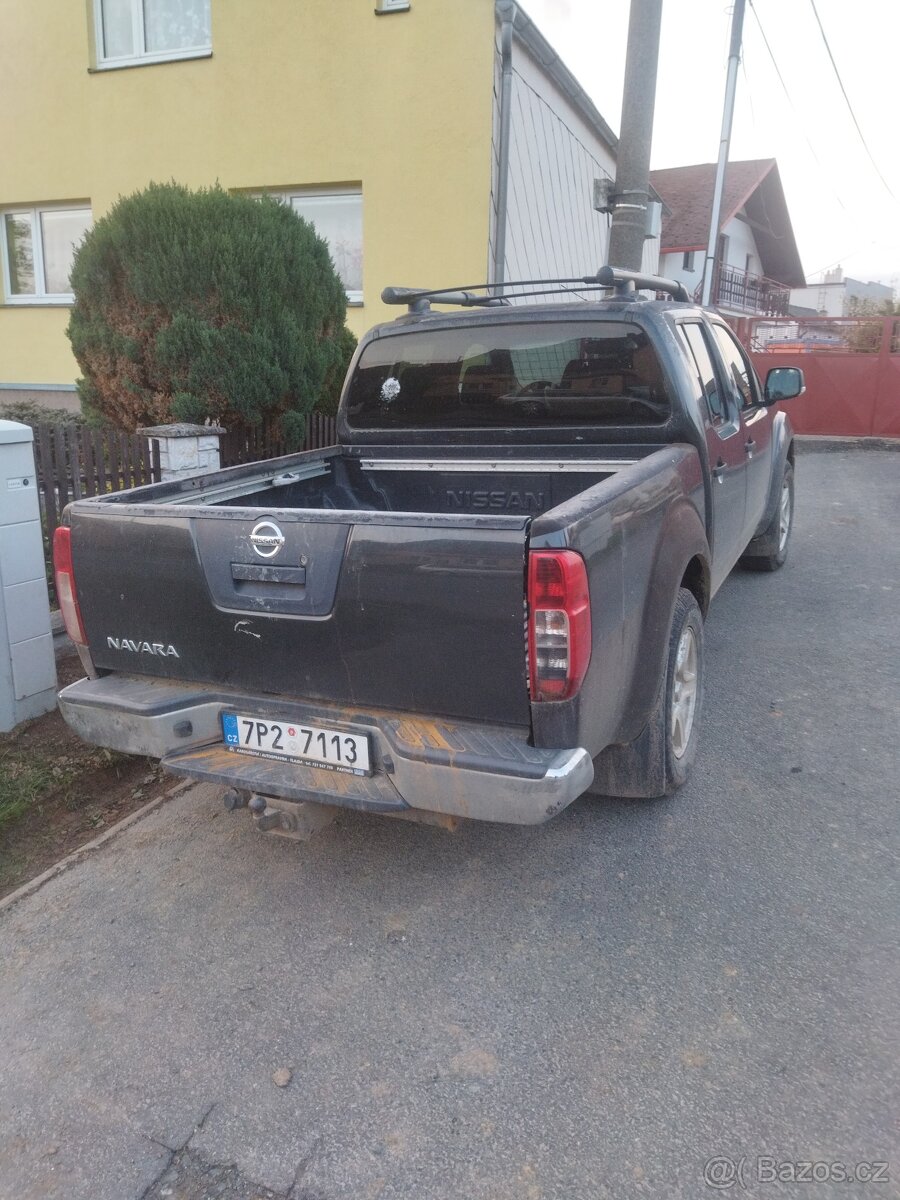 Navara D40