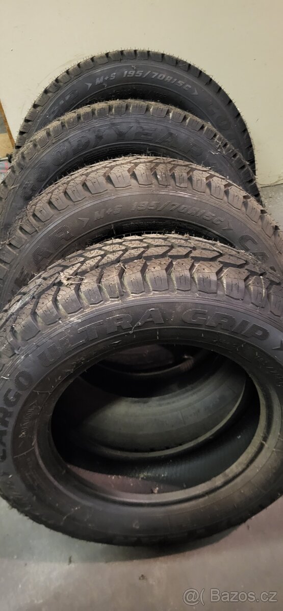 Prodám 4× Pneu 195/70/15C NOVÉ ZimníM+S