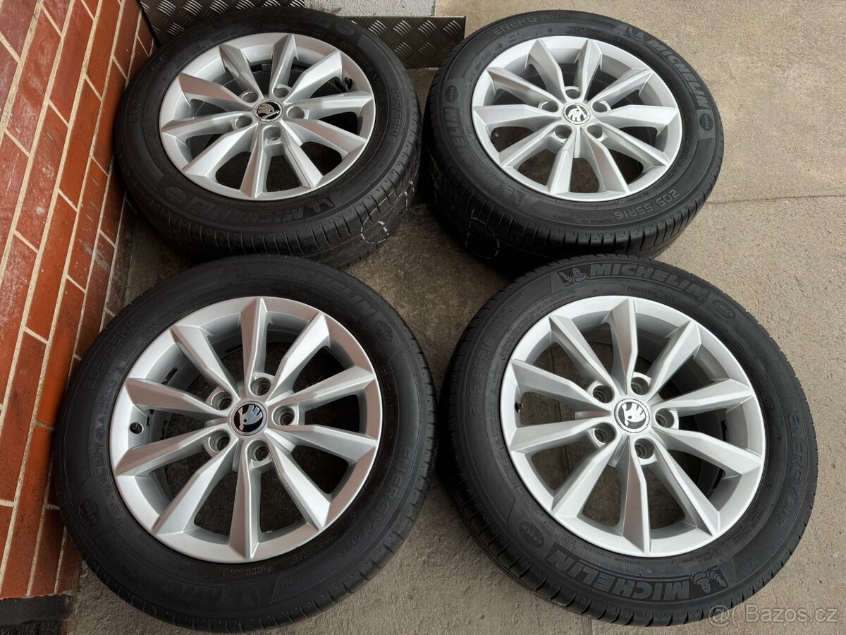 Alu 16" 5x112, škoda MINORIS , letní pneu 75%, O3