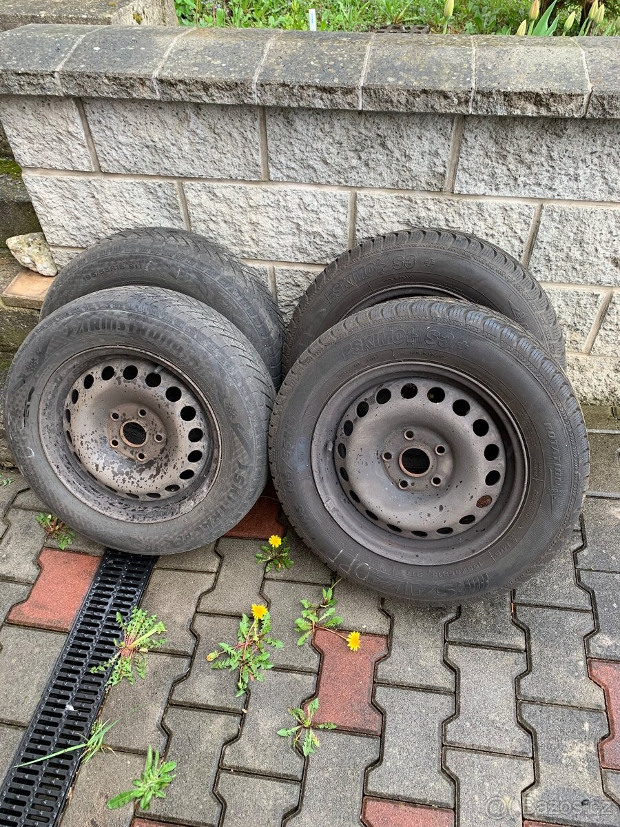 4x plechové disky na zimních 195/65 R15 octavia 3