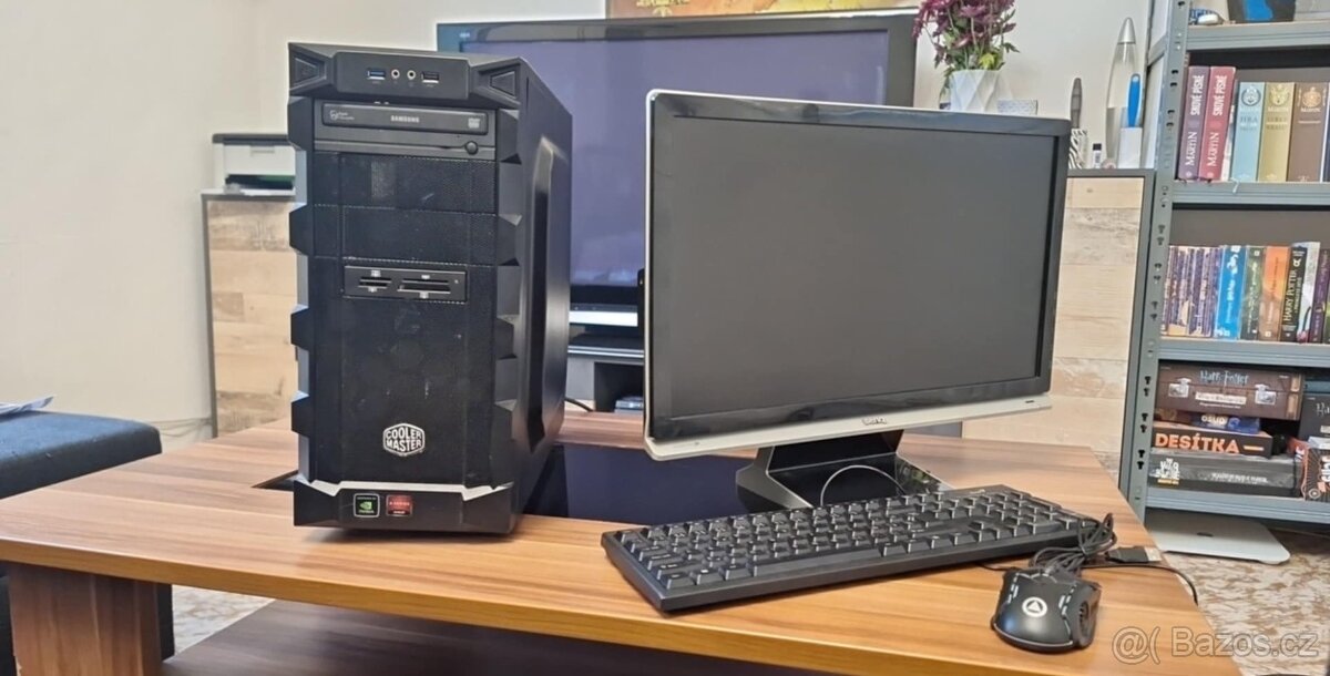Herní PC včetně monitoru,klavesnice a myši
