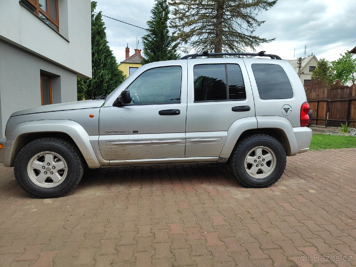 Jeep Cherokee KJ 4x4, 2.5crd, 105kW
