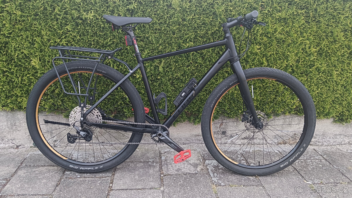 CUBE Hyde vel.54 M pro postavu cca. 170-180cm