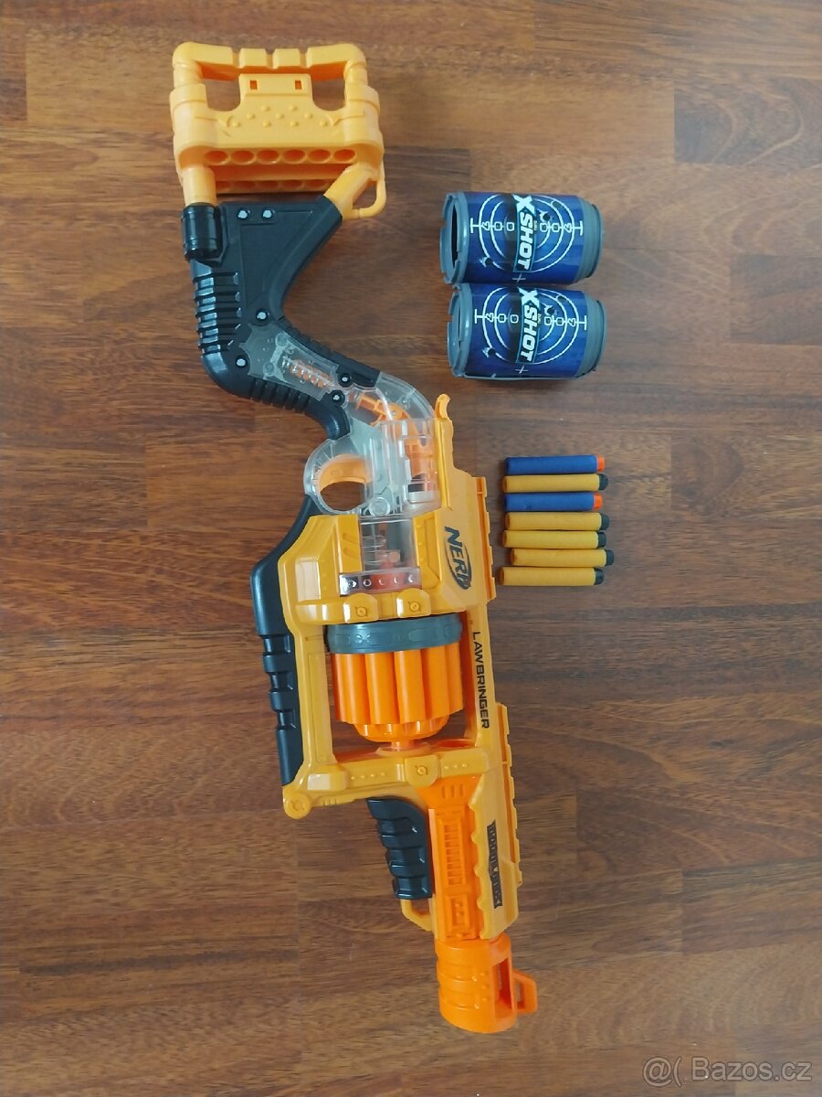 Nerf Doomlands Lawnbringer puška