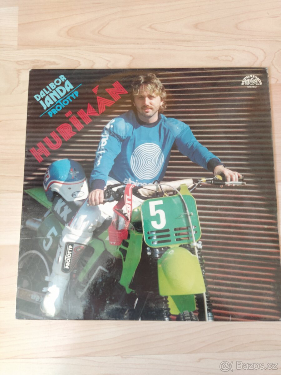 Prodám větší množství LP - domácí (seznam č.1.)