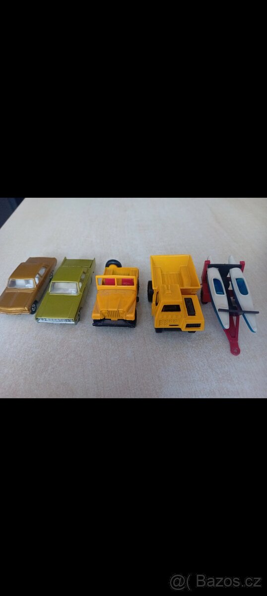 Autíčka MATCHBOX